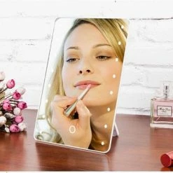 A&K Make-up Spiegel Met Verlichting | 16 LED Lampen | Wit -L’Oréal Paris SHOP 550x351 1