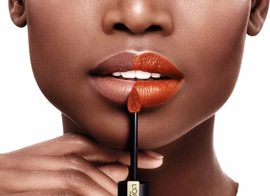 L?Or?al Paris L'Or Al Paris Rouge Signature Lippenstift - 127 I Revolutionize - Rood - Matte Vloeibare Lipstick 6 L?Or?al Paris L'Or Al Paris Rouge Signature Lippenstift - 127 I Revolutionize - Rood - Matte Vloeibare Lipstick - Afbeelding 6