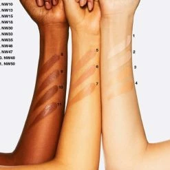 MAC Cosmetics MAC Studio Fix Fluid Foundation SPF 15 - NW15 - 30 Ml - Foundation -L’Oréal Paris SHOP 550x515 10