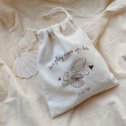 Konges Sl?jd Konges Slojd Make Up Set Hout -L’Oréal Paris SHOP 550x550 480