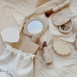 Konges Sl?jd Konges Slojd Make Up Set Hout -L’Oréal Paris SHOP 550x550 481