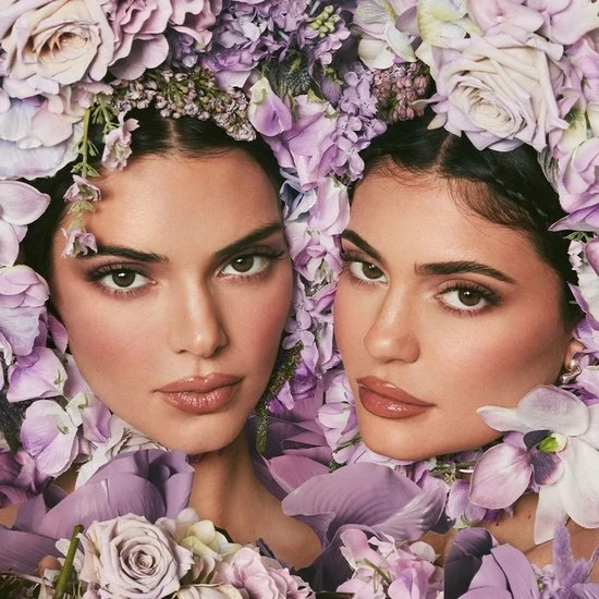 KYLIE COSMETICS Kendall By Kylie Cosmetics Eyeshadow Palette - Oogschaduw Palette 3 KYLIE COSMETICS Kendall By Kylie Cosmetics Eyeshadow Palette - Oogschaduw Palette - Afbeelding 3