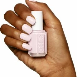 Essie Muchi Muchi 17 - Roze - Nagellak -L’Oréal Paris SHOP 550x597 7