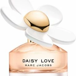 Marc Jacobs - Eau De Toilette - Daisy Love - 50 Ml 24 Marc Jacobs - Eau De Toilette - Daisy Love - 50 Ml -L’Oréal Paris SHOP 550x653 5