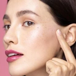 Labello Crayon Lipstick Hot Pink -L’Oréal Paris SHOP 550x687 14