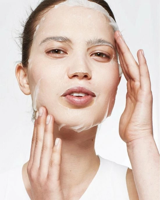 Garnier Skinactive Face Hydra Bomb Ultra Hydraterend & Kalmerend Tissue Masker Droge Huid - 5 Stuks - Voordeelverpakking 2 Garnier Skinactive Face Hydra Bomb Ultra Hydraterend & Kalmerend Tissue Masker Droge Huid - 5 Stuks - Voordeelverpakking - Afbeelding 2