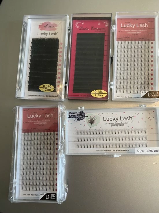 Lucky Lashes 5 Doosjes Oefen Wimpers - Pre-Made Volume Fans Russian Volume One By One - Oefenwimpers - Wimperextensions Wimper Extensions - Nepwimpers 3 Lucky Lashes 5 Doosjes Oefen Wimpers - Pre-Made Volume Fans Russian Volume One By One - Oefenwimpers - Wimperextensions Wimper Extensions - Nepwimpers - Afbeelding 3