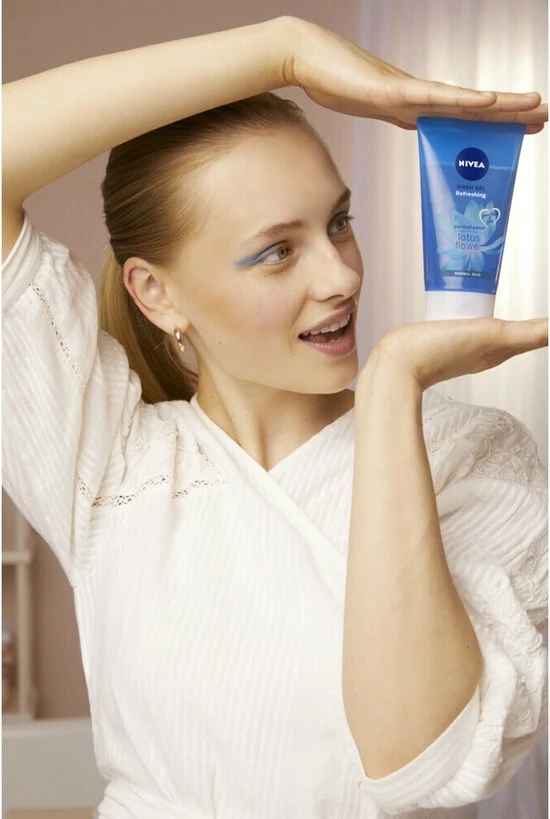 NIVEA Essentials Verfrissende Reinigingsgel Normale Huid 150 Ml 6 NIVEA Essentials Verfrissende Reinigingsgel Normale Huid 150 Ml - Afbeelding 6