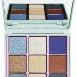 Makeup Revolution London I HEART REVOLUTION Starry Eyed Oogschaduw Palet - Mintgroene Verpakking Met Glitters Erin Verwerkt - Hoog Gepigmenteerde Oogschaduw # Musthave -L’Oréal Paris SHOP 550x825 3